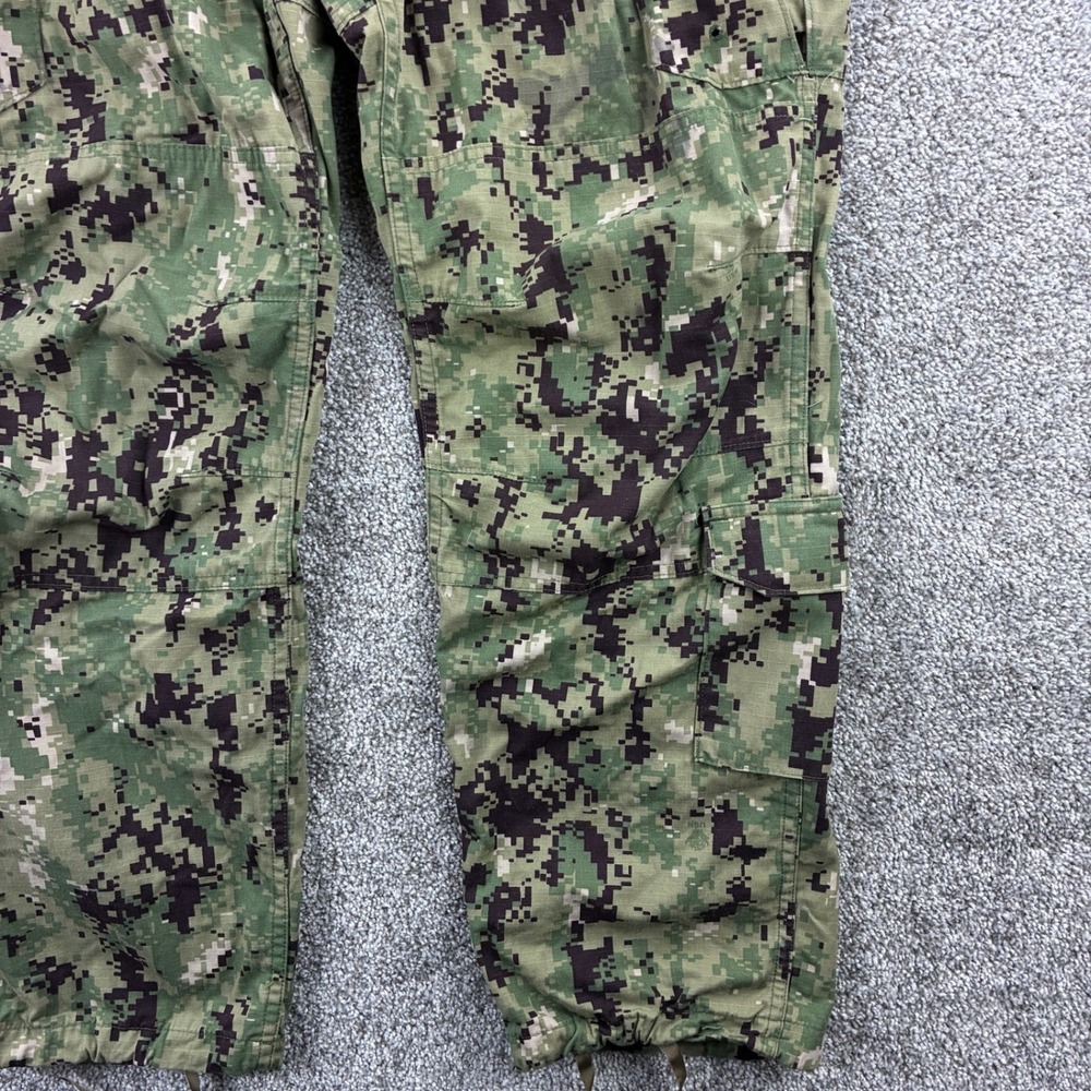 US Navy Pants Medium Regular Working Uniform Type III NWU Seals Camo Marines VGC - Picture 3 of 7